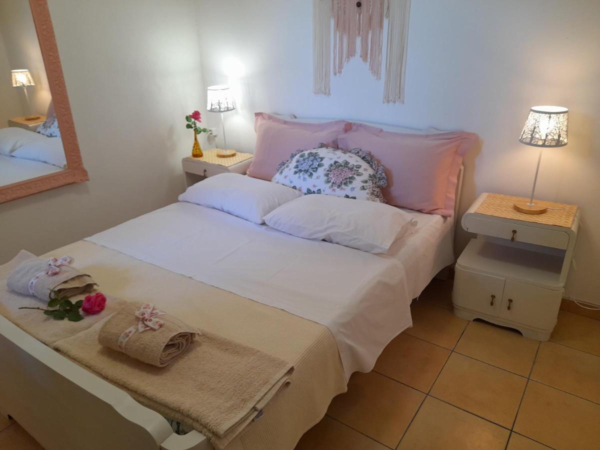 "Klio" Appartment Nikiti  Luaran gambar